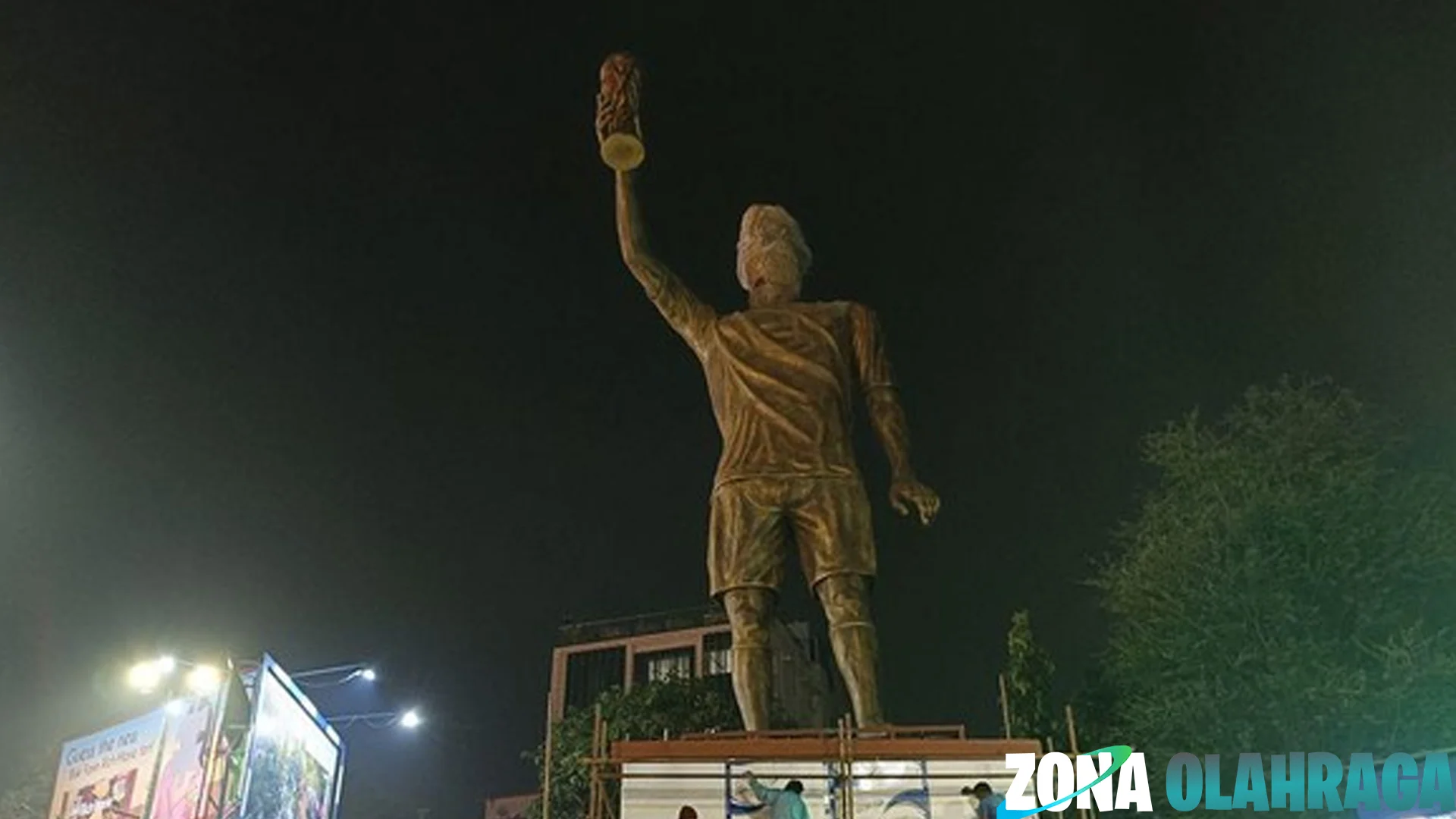 India Bikin 1 Patung Messi Ekspresi Super Mega Bintang