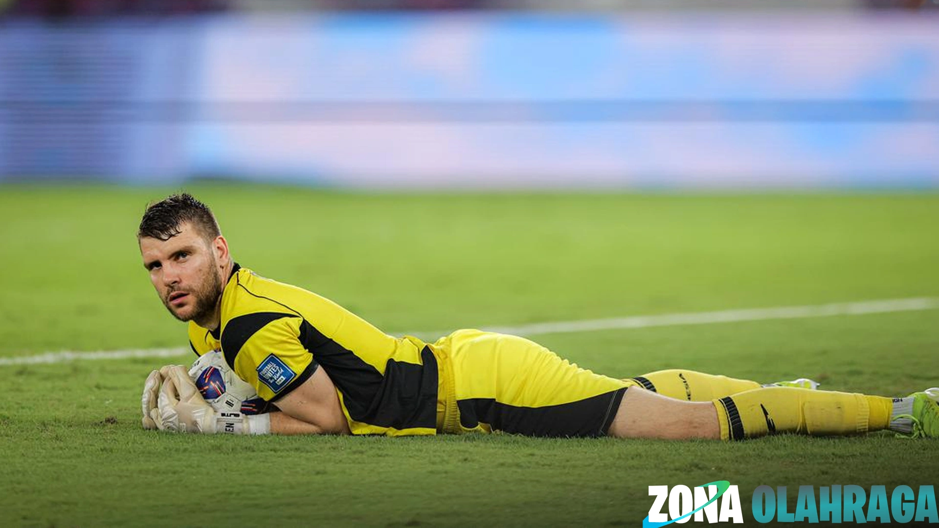 Maarten Paes: 1 Dari Belanda, Bersinar di Master Ajax!