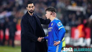 Arbeloa: Super Emas di Madrid? 1000 Fans Mulai Jatuh Hati!